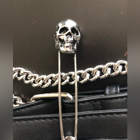 KILLSTAR Punktured statement skull safety pin belt - Picture 6 of 8